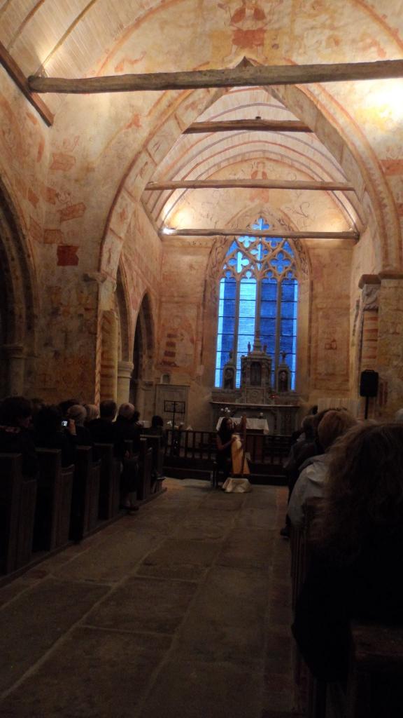 Dana en concert  - Eglise Saint-Gobrien de Morieux