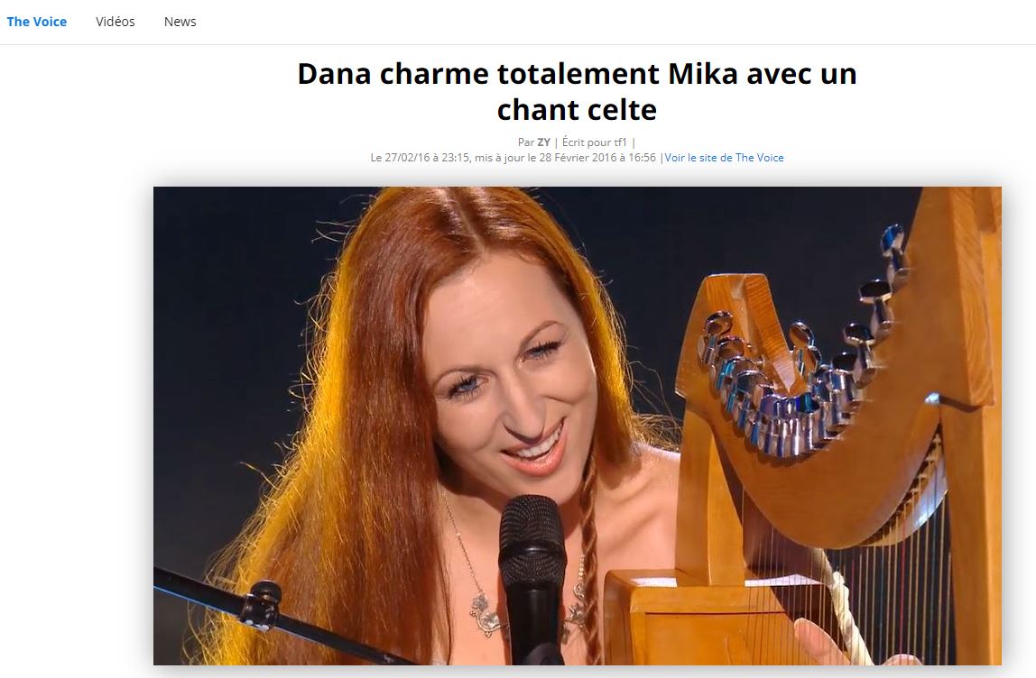 The Voice Dana charme totalement Mika avec un chant celte  -  TF1